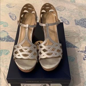 Adrienne Vittadini Size 7.5 Sandals